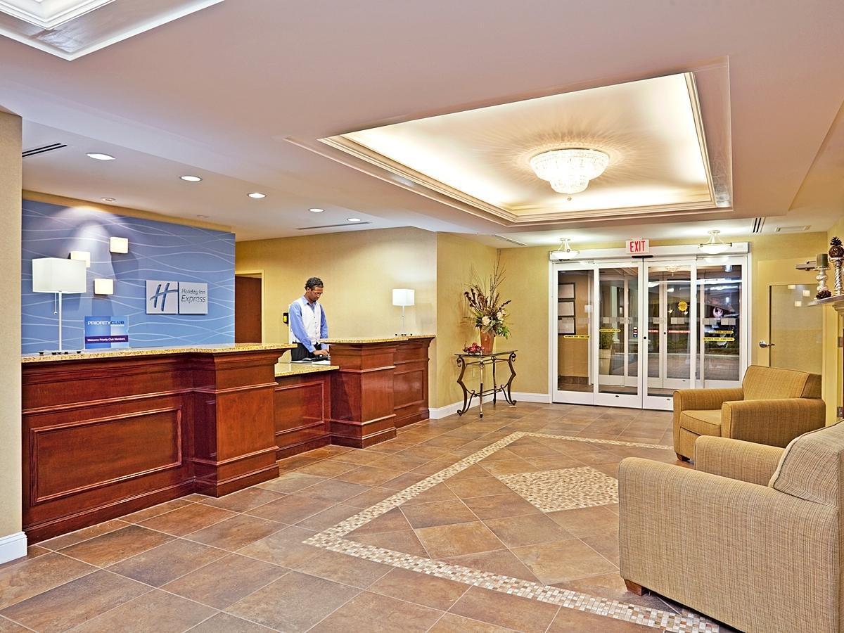Holiday Inn Express & Suites Southern Pines-Pinehurst Area By Ihg Экстерьер фото